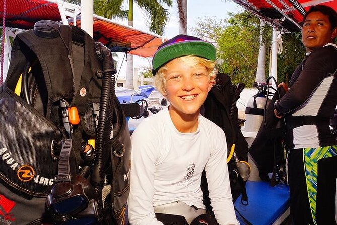 Two Dives and Class for Begginers Divers in Cancun - Before gear touches your hands: the health and comfort checks