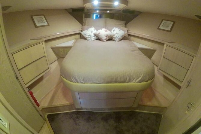 VIP YACHT up to 28 passengers - Isla mujeres snorkel - Isla Mujeres and the Playa Norte Anchoring Stop for Snorkeling