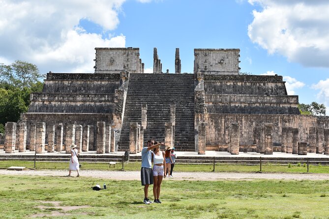 Visit Chichén Itzá and discover a real Cenote and Valladolid. Transport included - A packed 12 to 14 hour day trip from Cancun