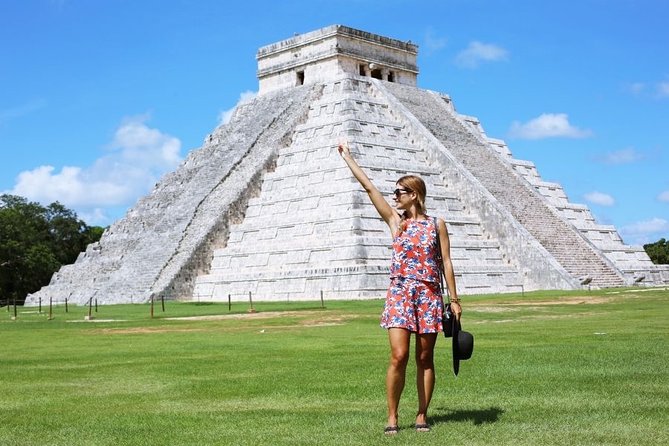 Visit Chichén Itzá from Cancun or Riviera Maya; Lunch and Cenote - Chichén Itzá and Cenote Suytun in one day from Cancun