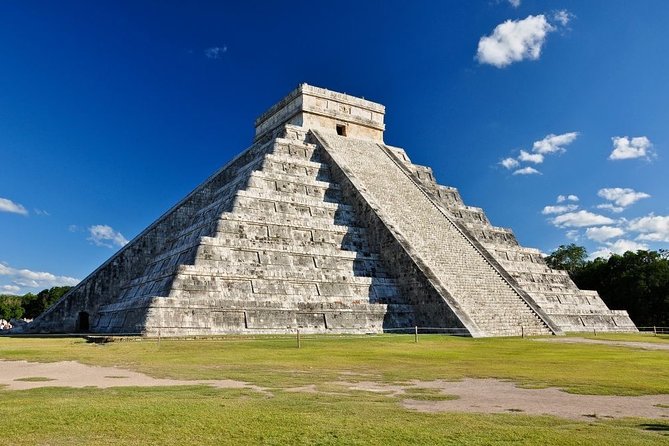 Visit Chichén Itzá from Cancun or Riviera Maya; Lunch and Cenote - Cenote Maya Park (Cenote Suytun): your 1 hour in Mayan jungle water